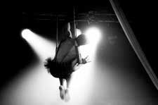 cabaret trapeze